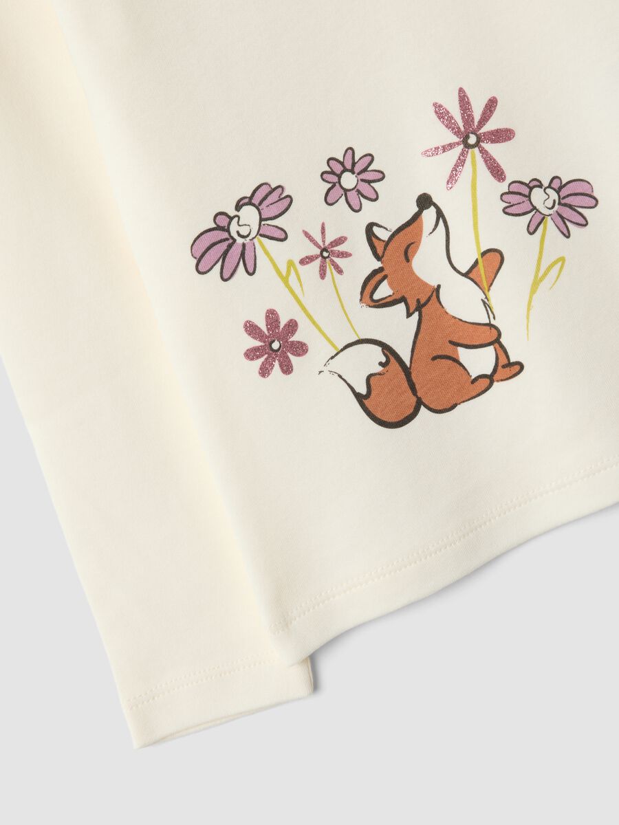White pure organic cotton T-shirt with high neck and cute animal print_2
