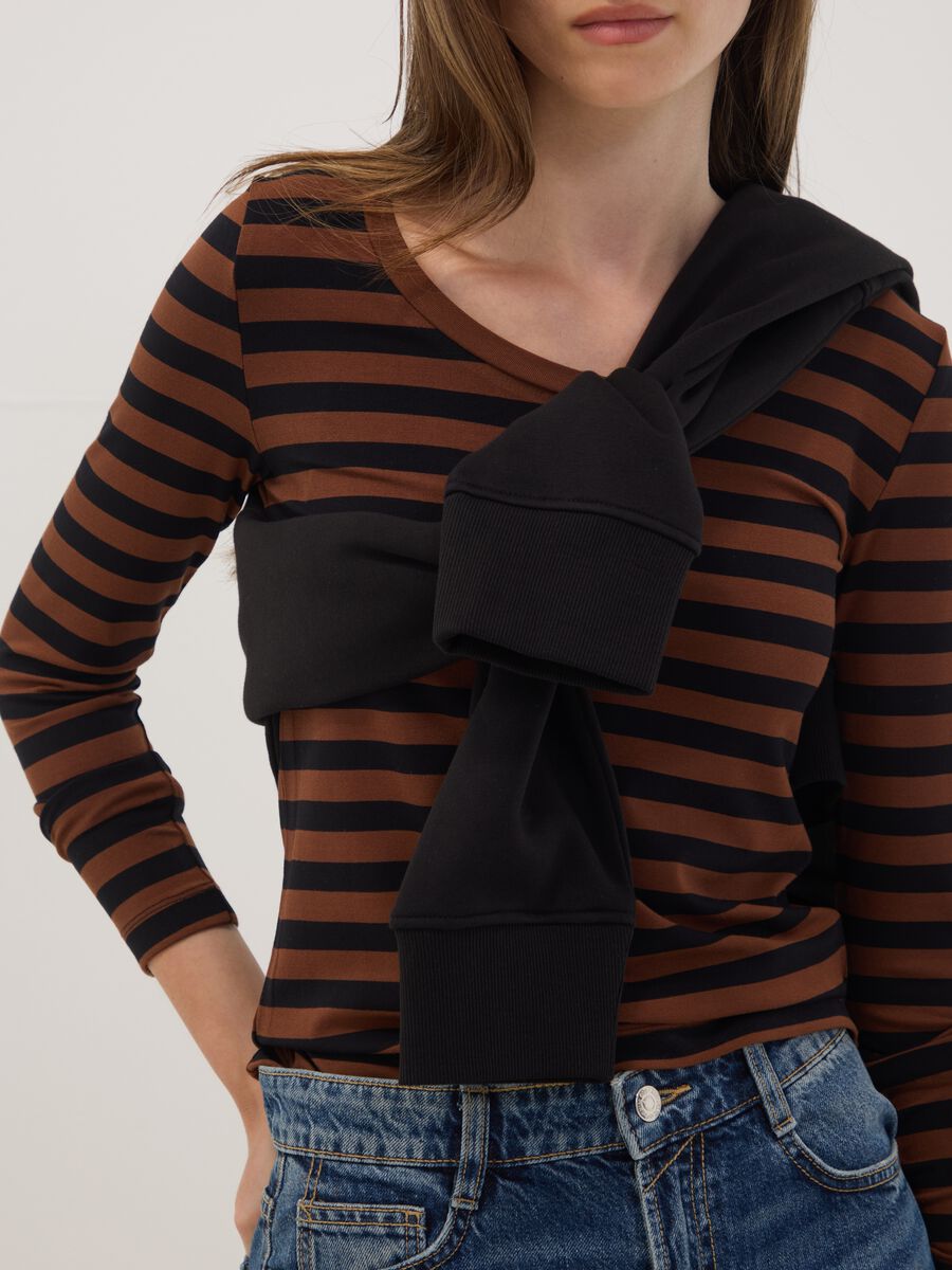 Brown slim-fit striped stretch viscose crew-neck T-shirt_2