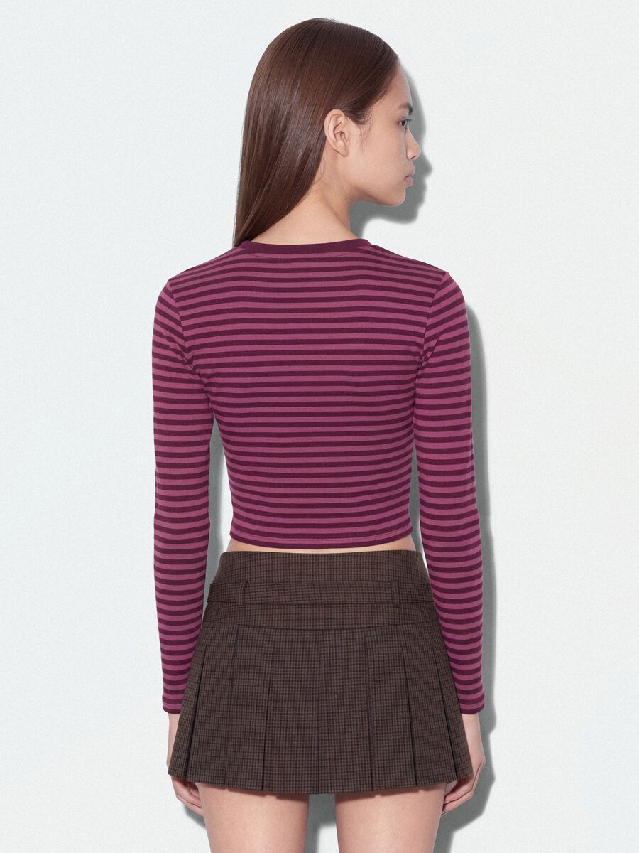 T-shirt viola in puro cotone a righe con girocollo_3