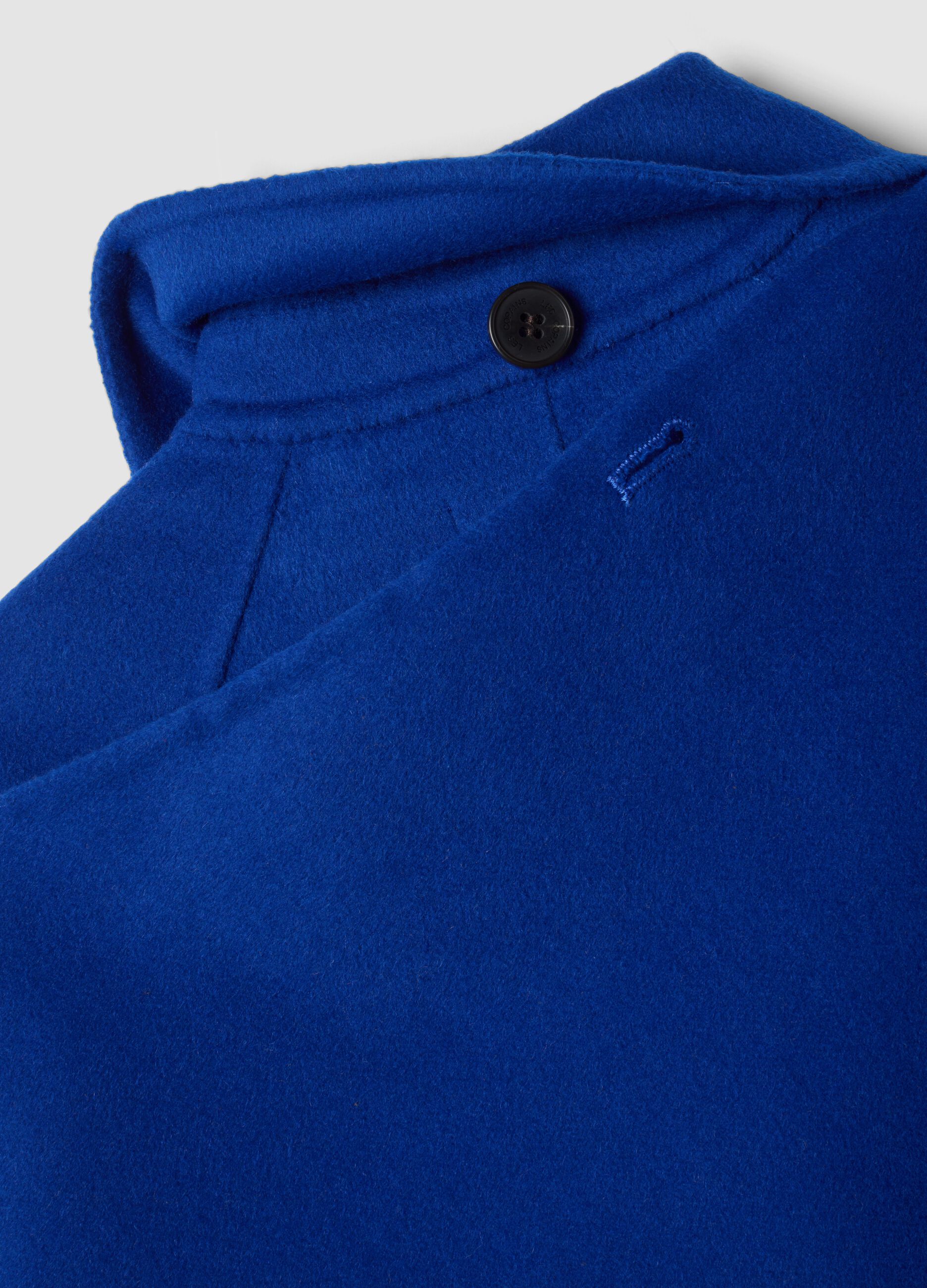 Cappotto blu in misto lana e viscosa con mantella