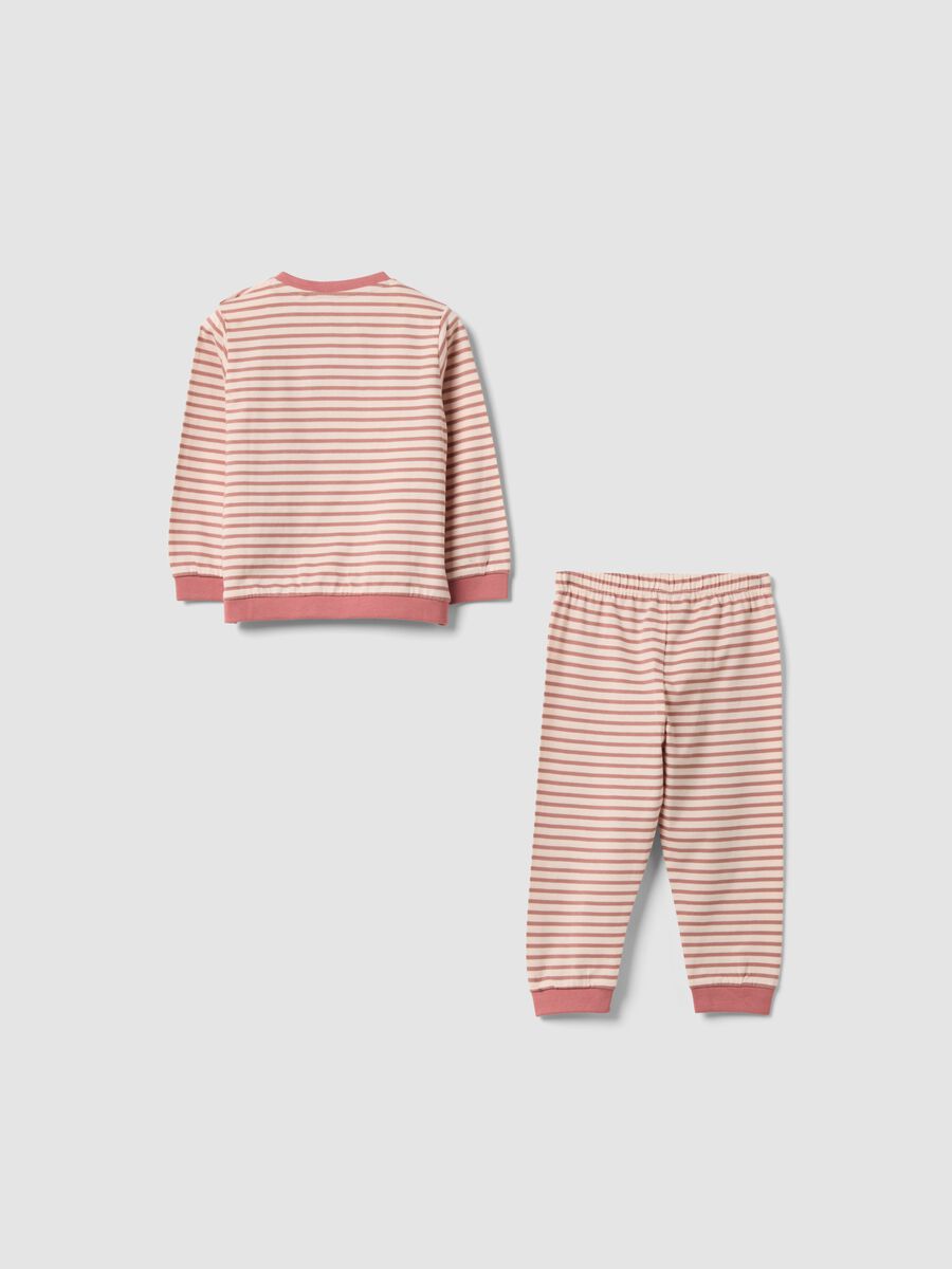 Pigiama rosa in puro cotone organico a righe con girocollo_1