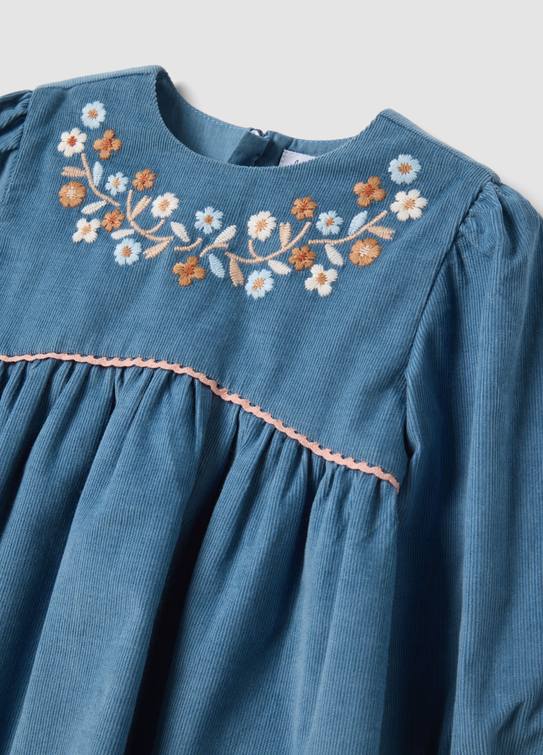 Blue pure cotton dress with floral embroidery and crew neck, oversized fit
