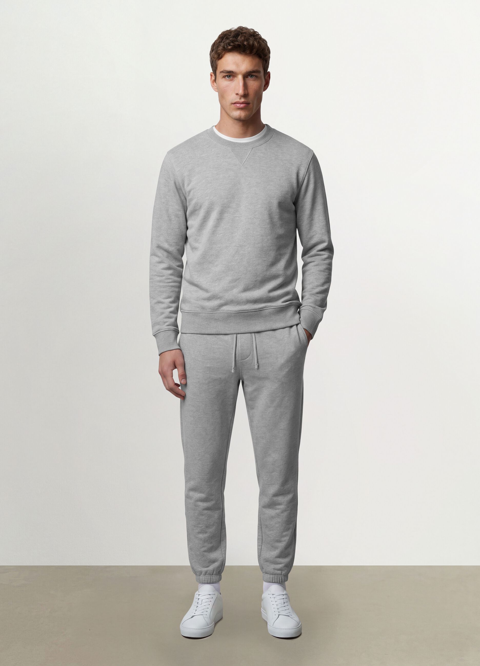 Grey crew-neck sweatshirt in cotton blend, regular fit