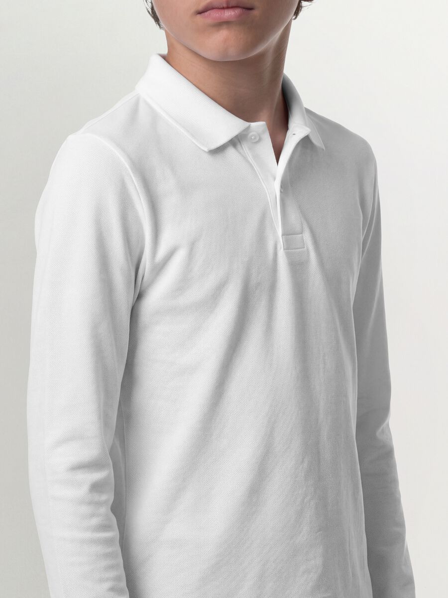 Boys&rsquo; regular-fit organic cotton piqu&eacute; white polo shirt_1