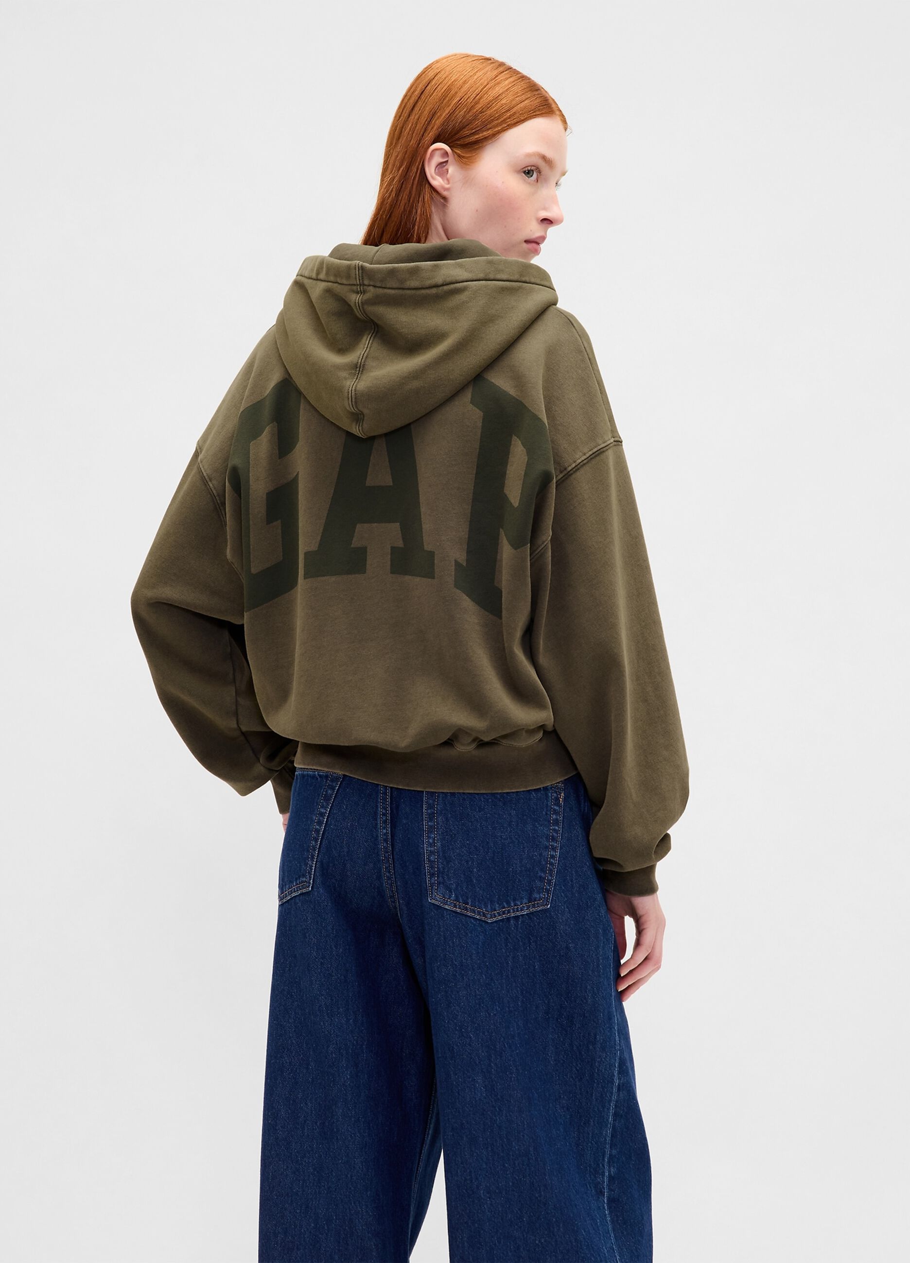 هودي بشعار GAP