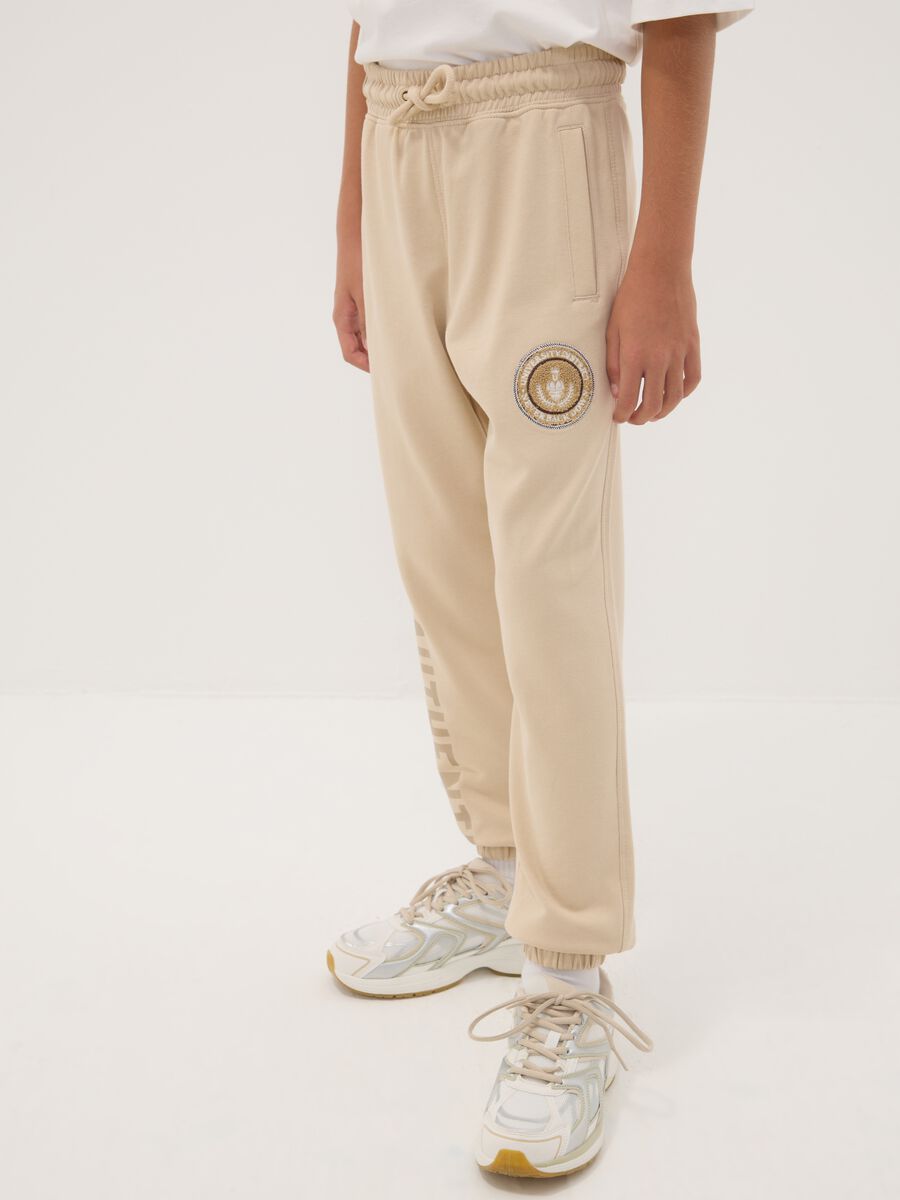 Beige pure cotton comfort-fit joggers for boys_2