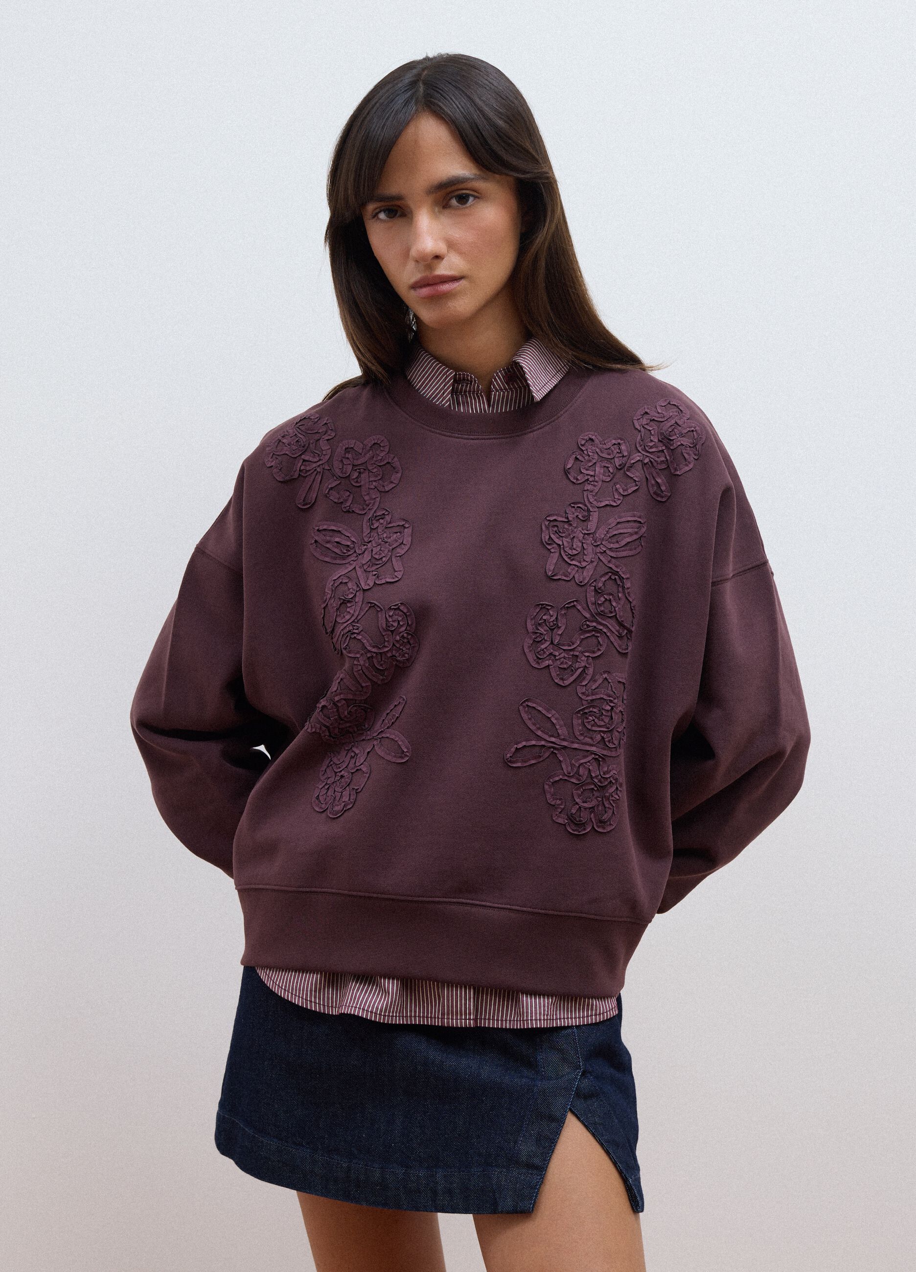 Purple cotton-blend crew-neck sweatshirt with floral embroidery