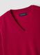 Maglia rossa in pura lana con scollo profondo a V_1